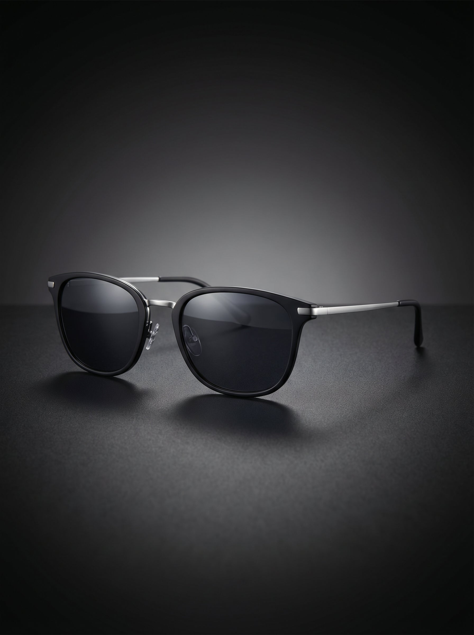 Ultra-realistic_luxury_product_202604110136.jpg